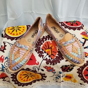 NEW Huarache Size 7 Multi Color